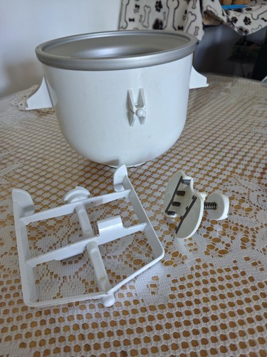 Kitchenaid ice cream maker - ice,